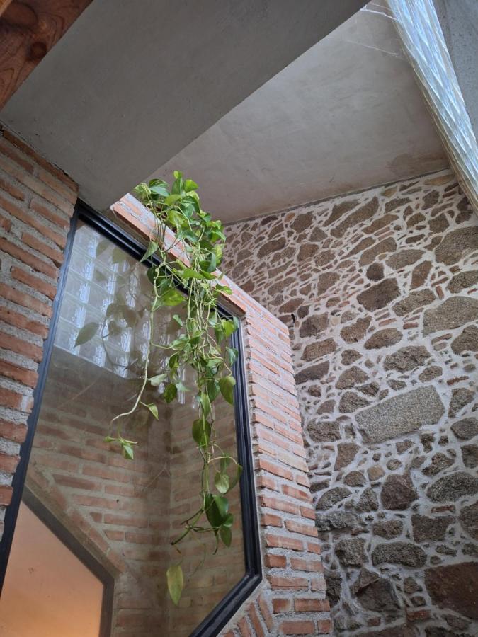 Hostal El Patio Restaurante San Bartolomé de Pinares Exterior foto